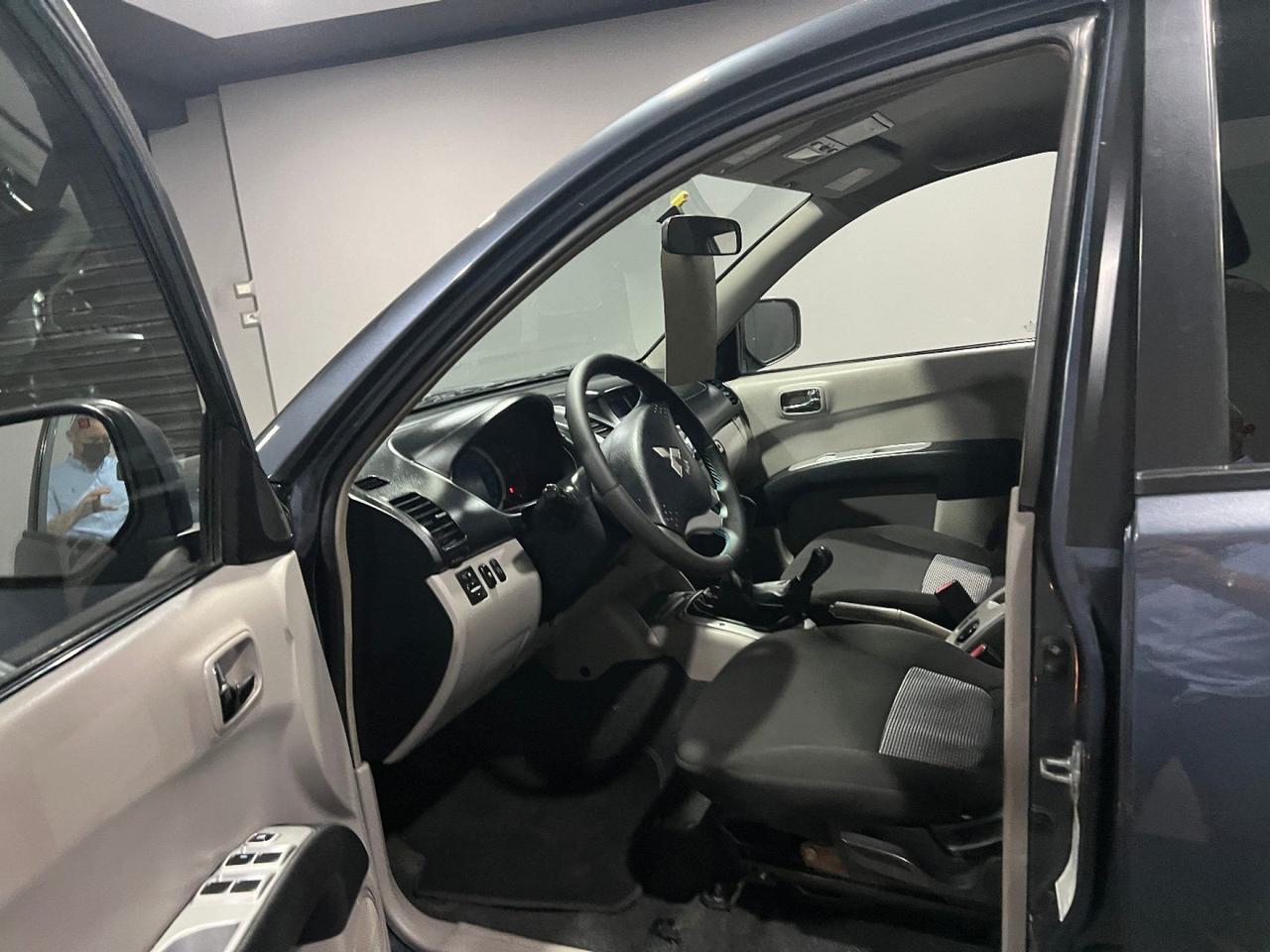 Mitsubishi L200 2.5 DI-D/167CV DoubleCab Warrior LEGGI DESCRIZIONE