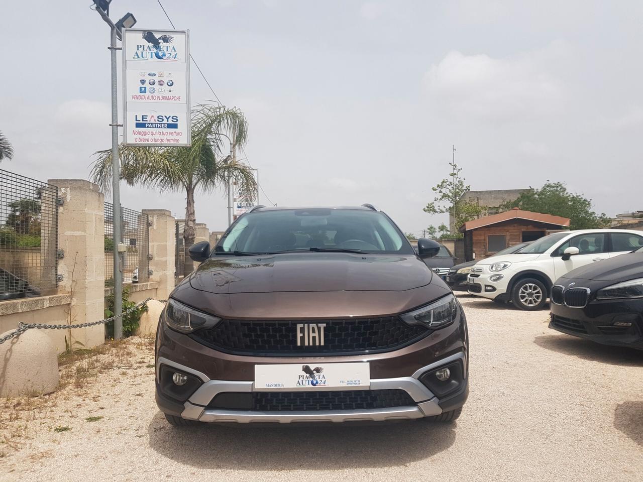 Fiat Tipo 1.6 Mjt 130cv Cross Plus Navy Rcam Led