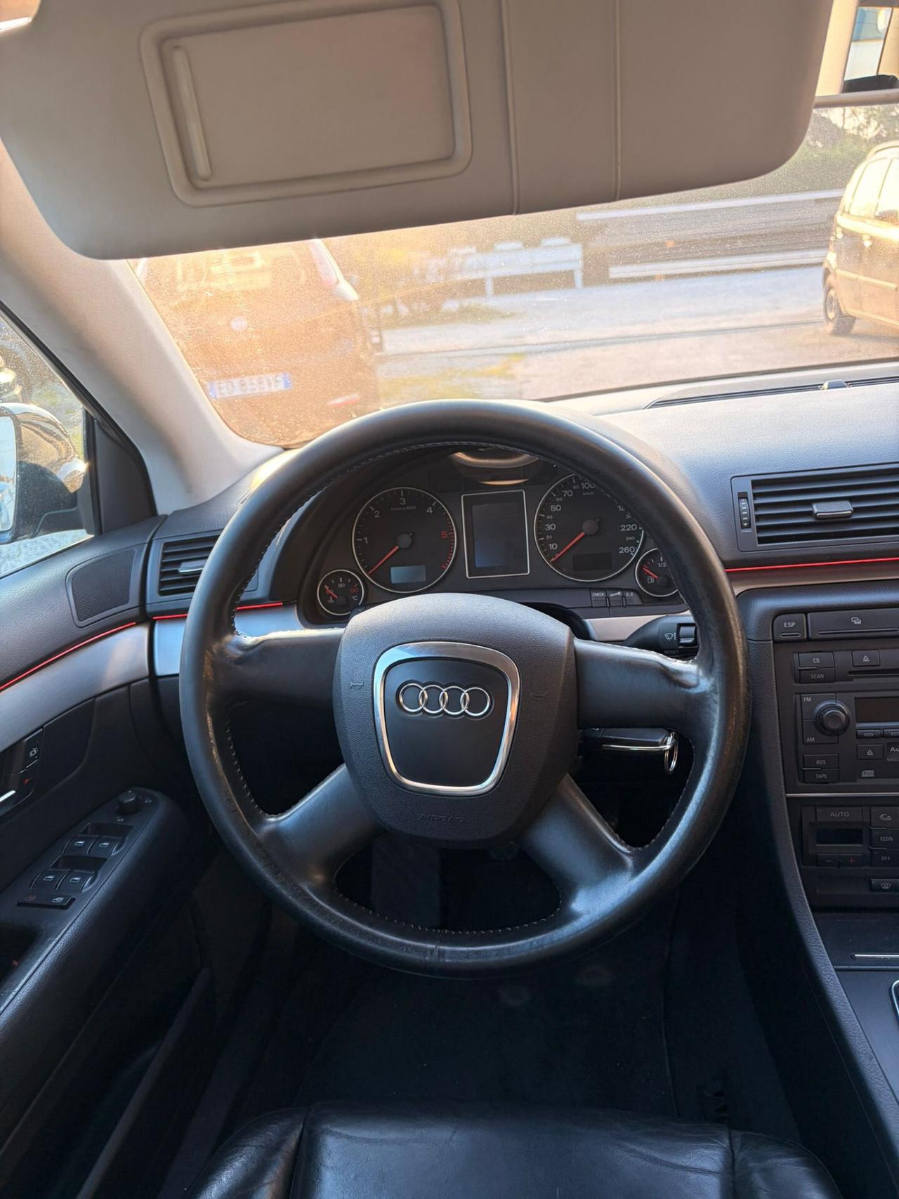 Audi A4 2.0 16V TDI Avant Top