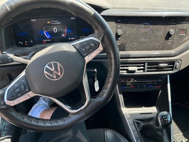 Volkswagen Polo incidentata sinistrata 2022
