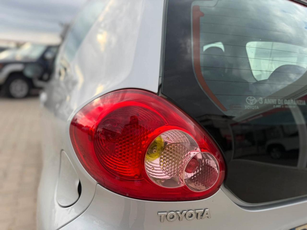 Toyota Aygo 1.0 3 porte Sol OK NEOPATENTATI