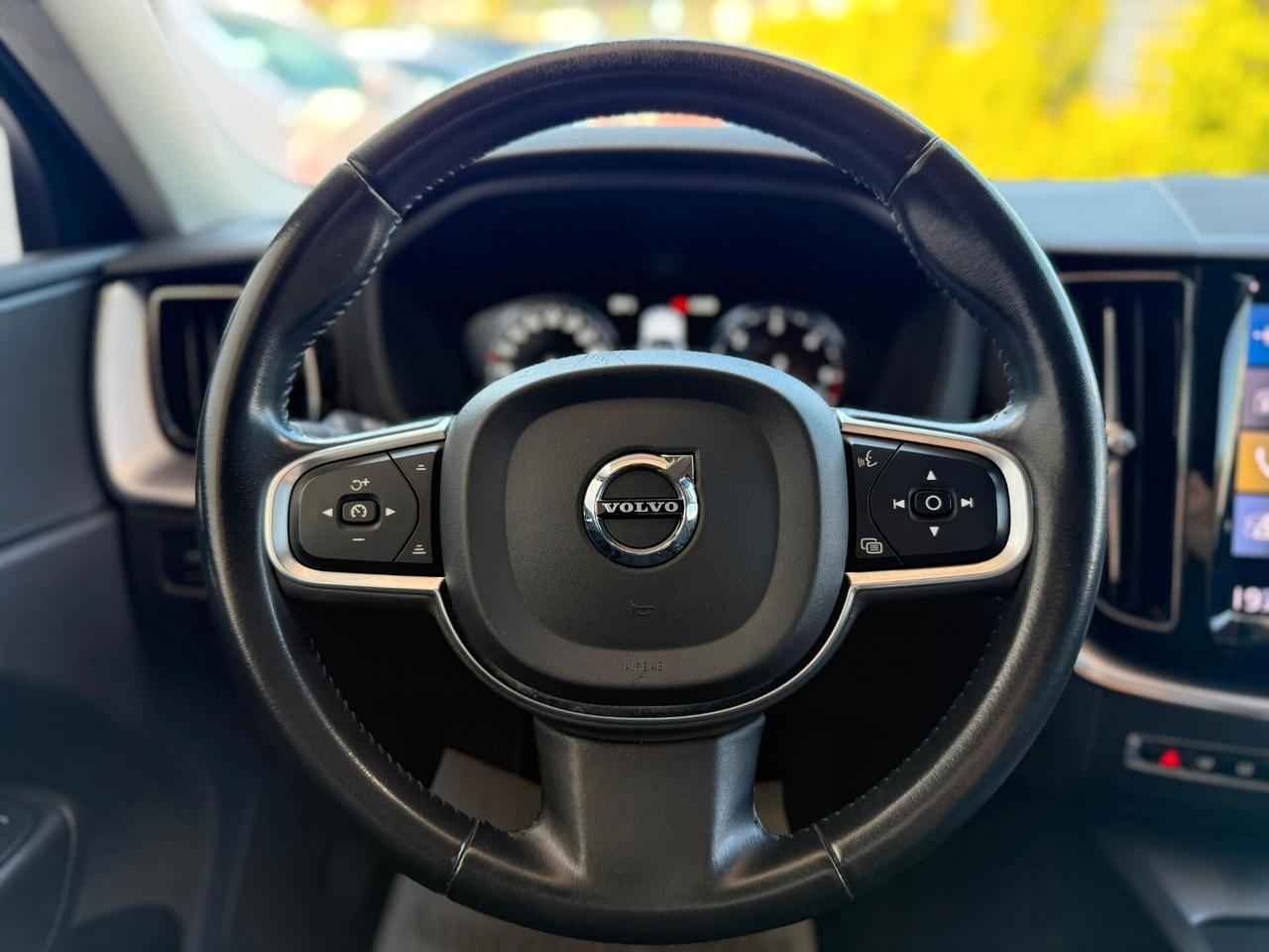 Volvo XC 60 XC60 B4 (d) AWD Geartronic Inscription