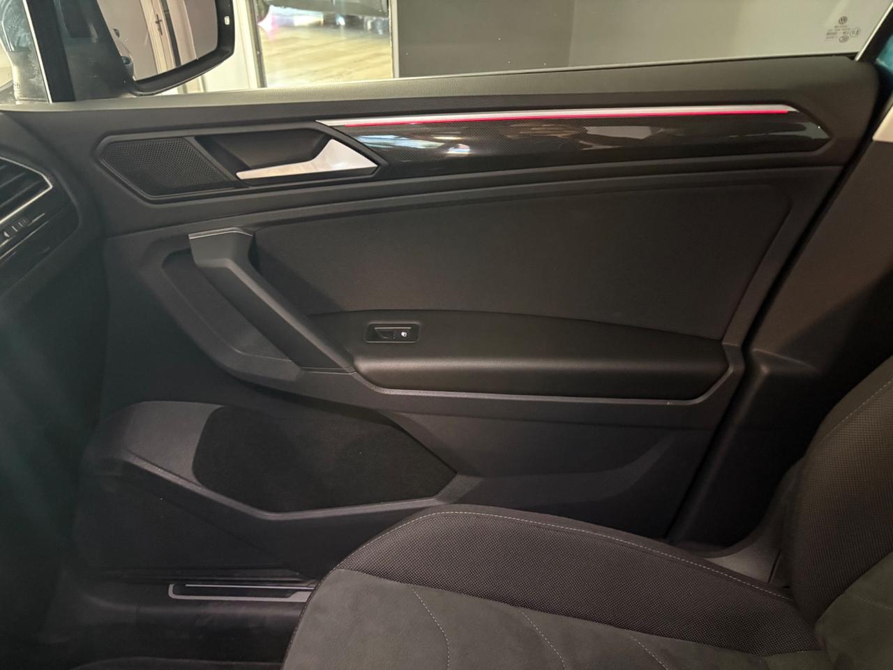 Volkswagen Tiguan 150cv DSG 4MOTION Elegance