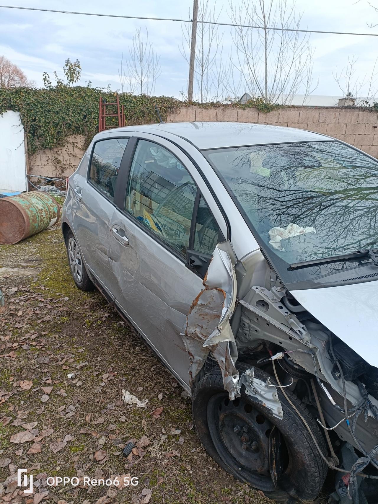 Toyota Yaris 1.0 72 CV 5 porte Cool