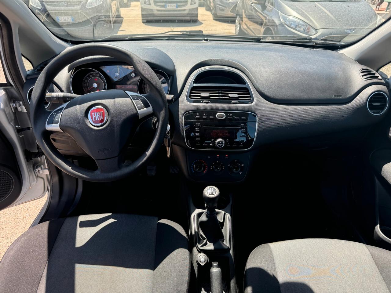 Fiat Punto 1.2 Lounge 69CV - 2013 NEOPATENTATI