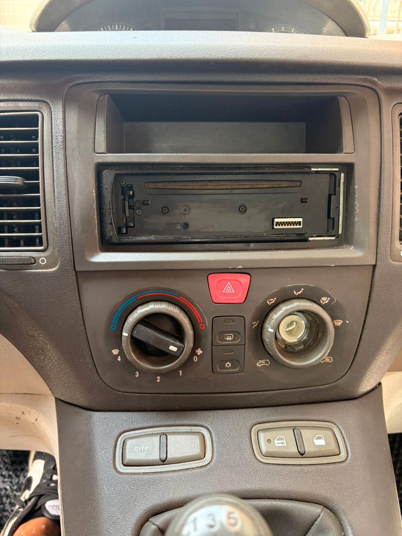 Fiat Idea 1.4 16V Emotion