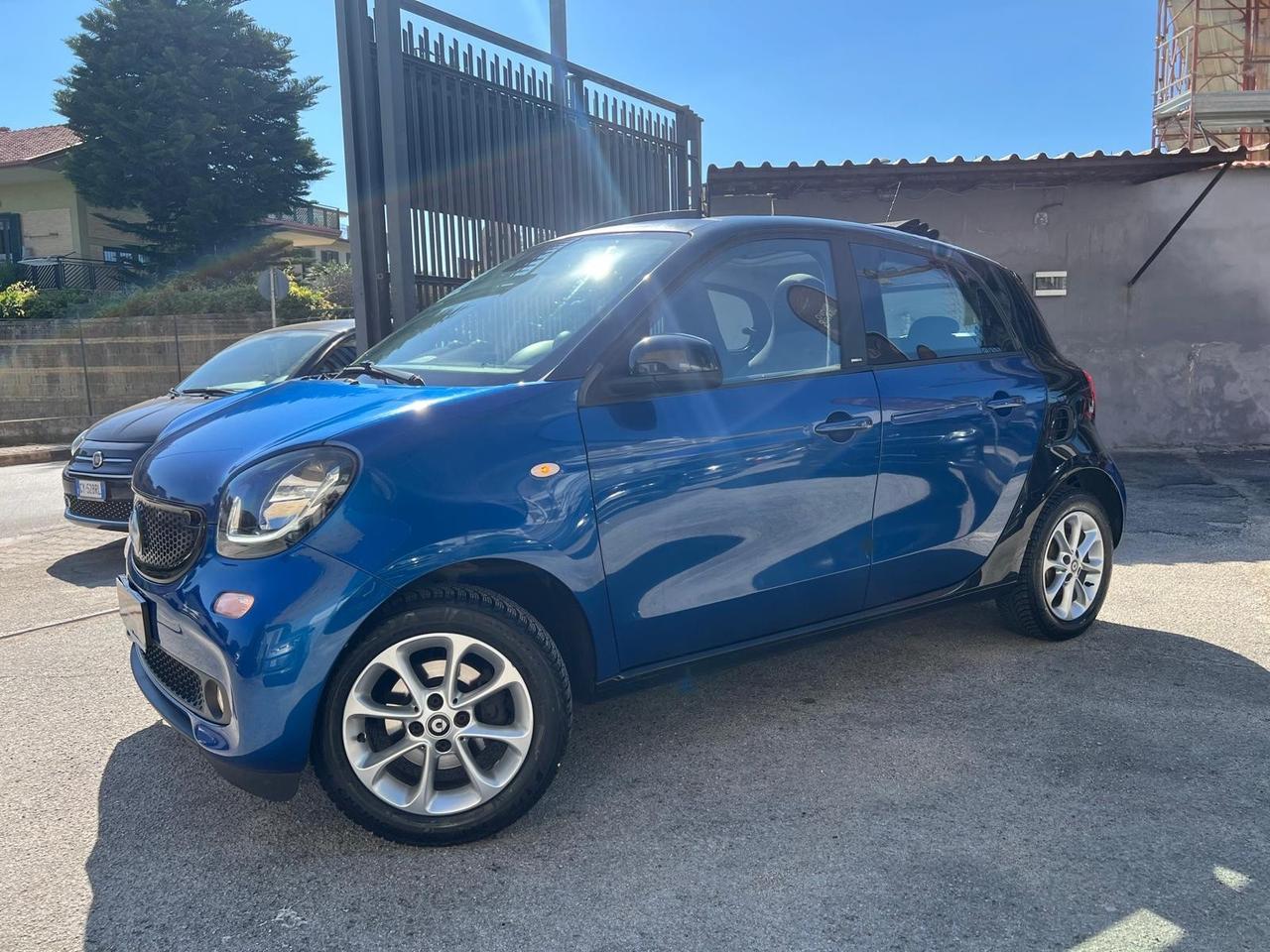 Smart forFour Forfour 1.0 Passion 71cv Cabrio Navi/Park/Bluetooth