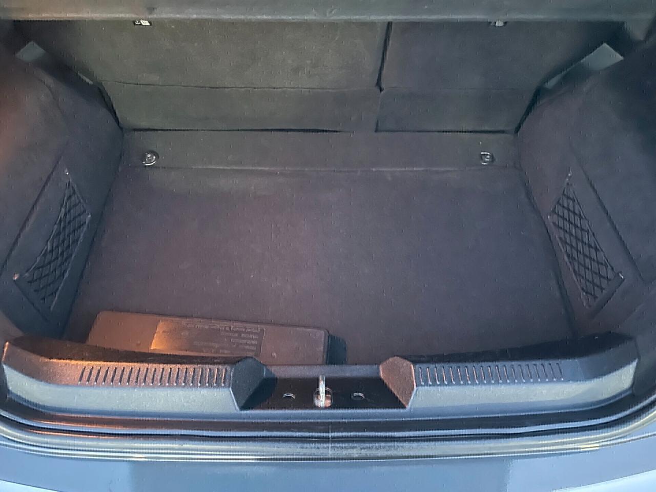 Lancia Delta 1.6 MJT DPF Oro vettura pari al nuovo