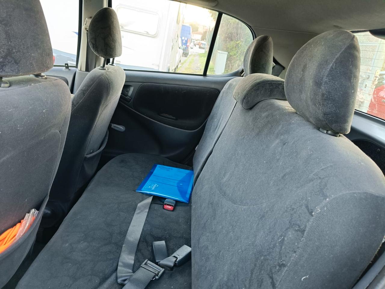 Toyota Yaris 1.0 benzina