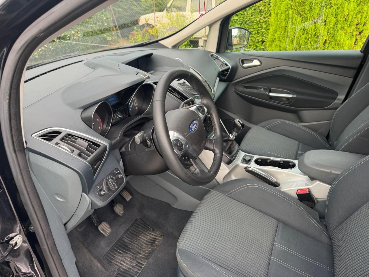 Ford C-Max 1.6 TDCi 115CV Titanium neopatentati
