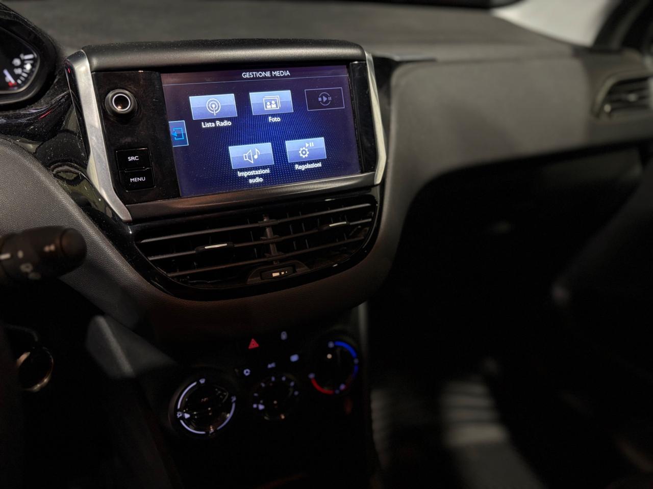 Peugeot 208 BlueHDi 75 5 porte Allure