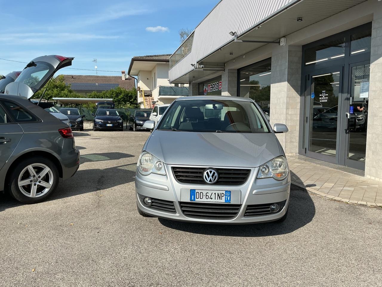 Volkswagen Polo 1.4 benzina Neopatentati