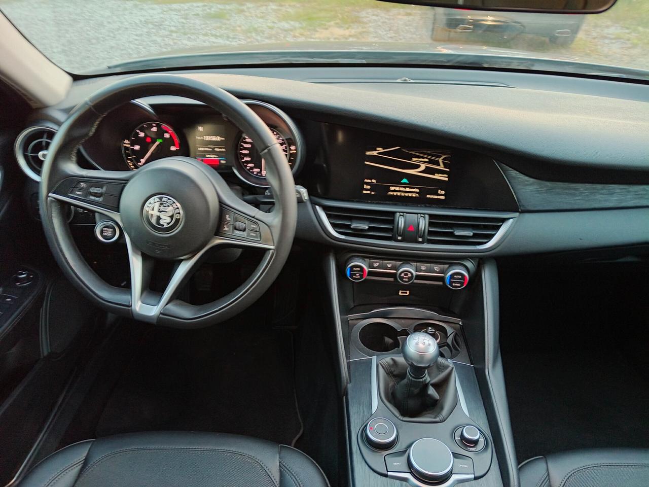Alfa Romeo Giulia 2.2 Turbodiesel 160 CV VELOCE
