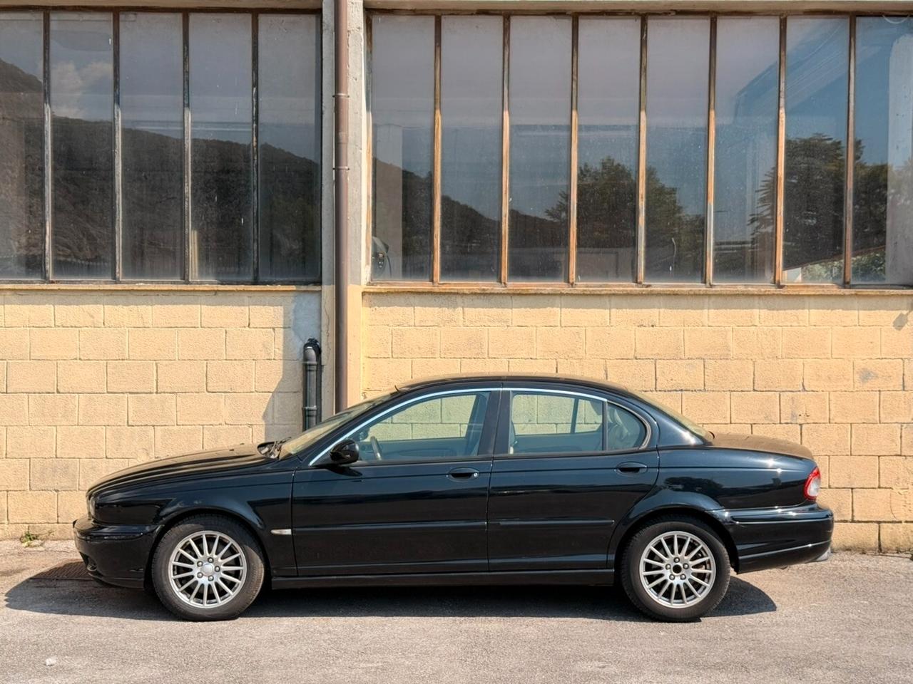 Jaguar X-Type 2.2D cat Executive