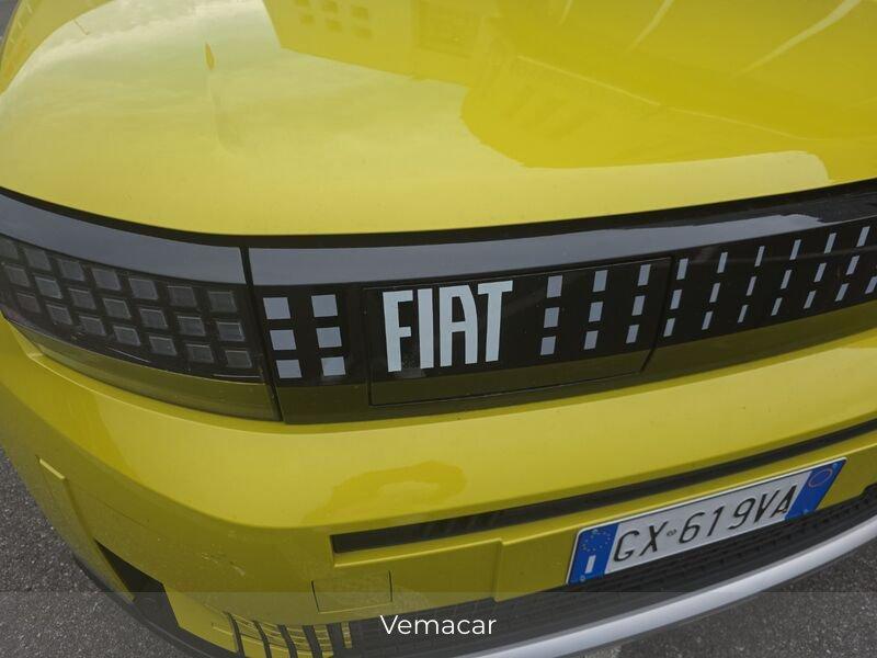 FIAT Grande Panda Elettrica La Prima 15mila km iva esposta