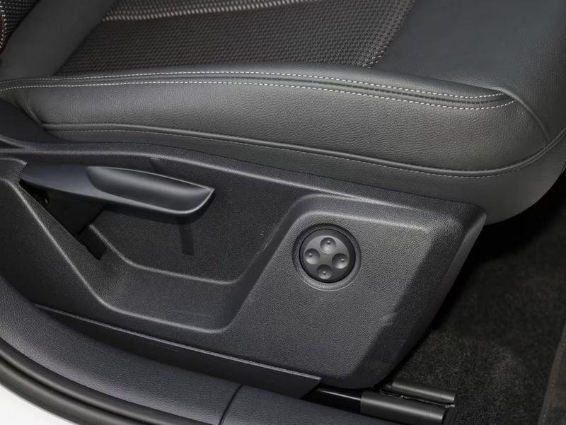 Audi Q2 Q2 35 TDI S tronic S line Edition Cockpit Camera Black Pack
