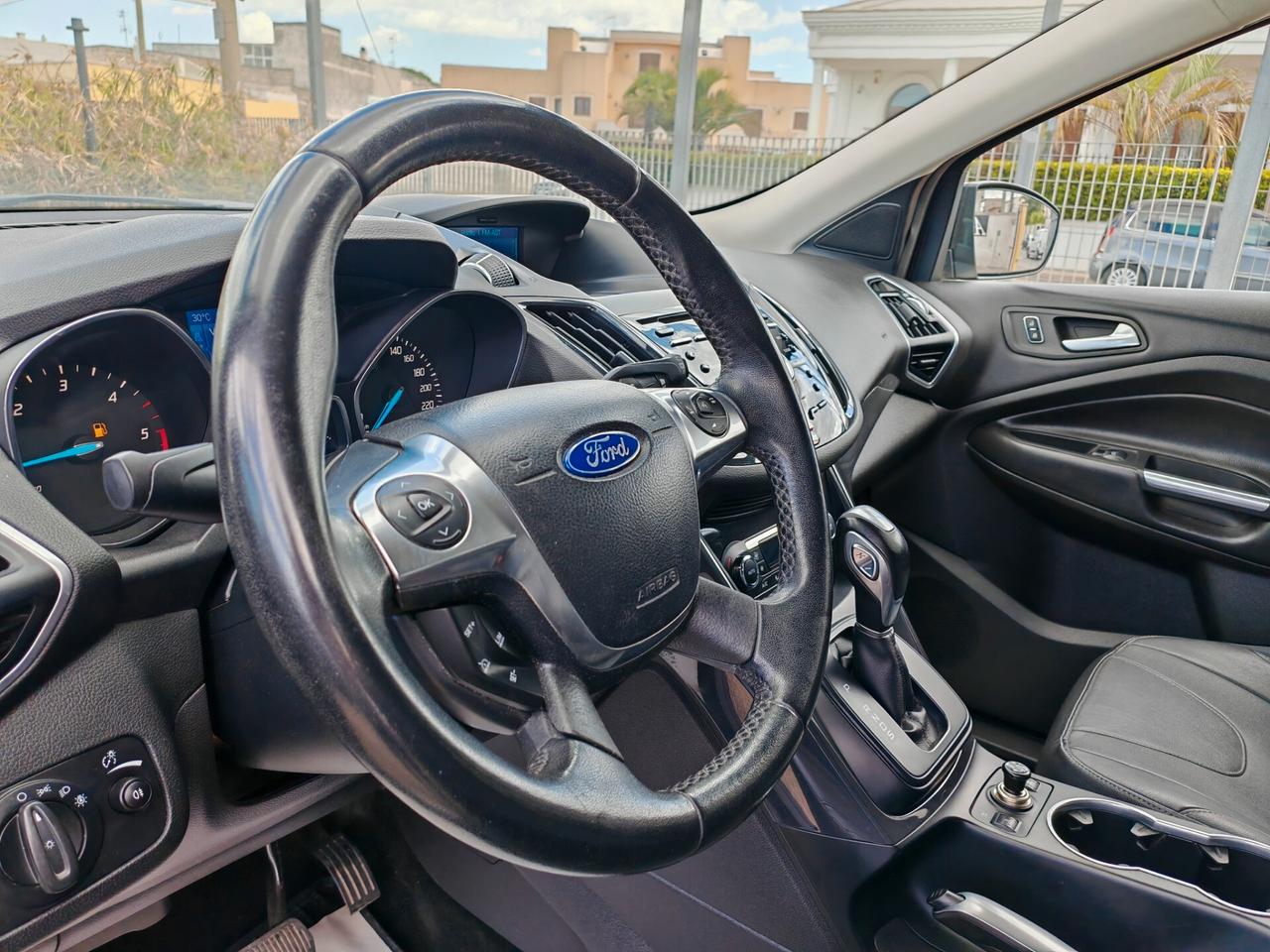 Ford Kuga 2.0 TDCI 163CV Navig cruise led 2013
