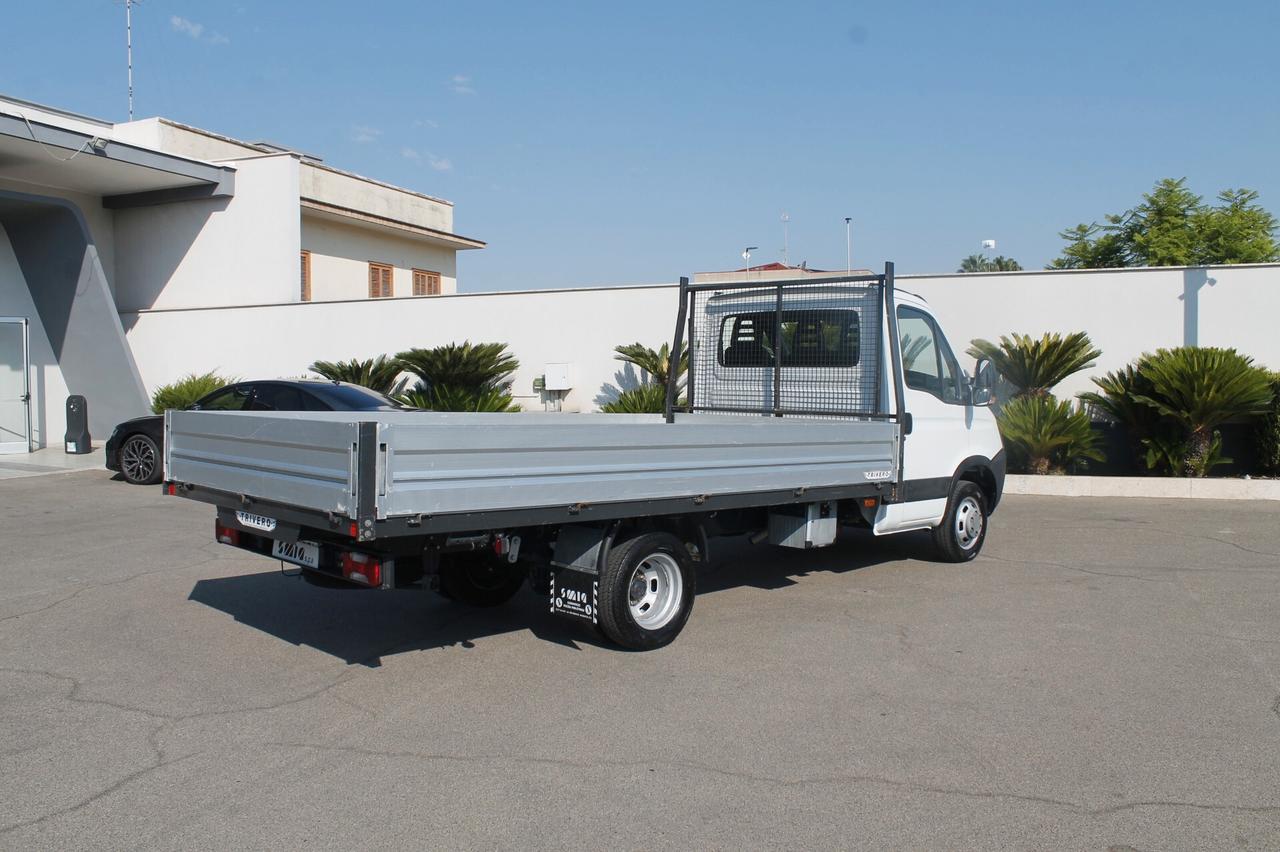 Iveco Daily 35C15 CASSONE FISSO DA 4.30 MT clima
