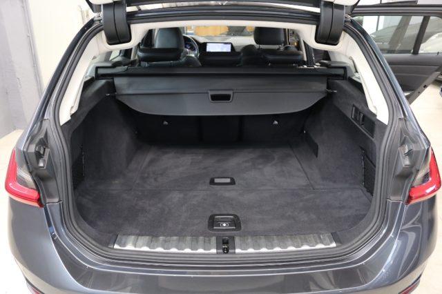 BMW 320 d 48V Touring ADVANTAGE AUTO