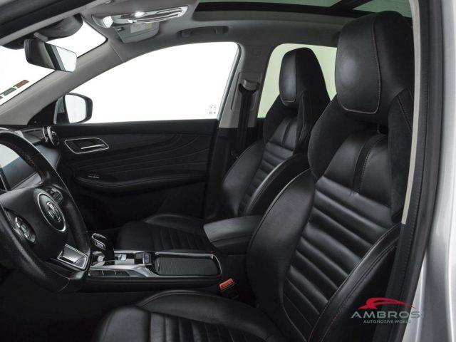 MG EHS MG Plug-in Hybrid Exclusive