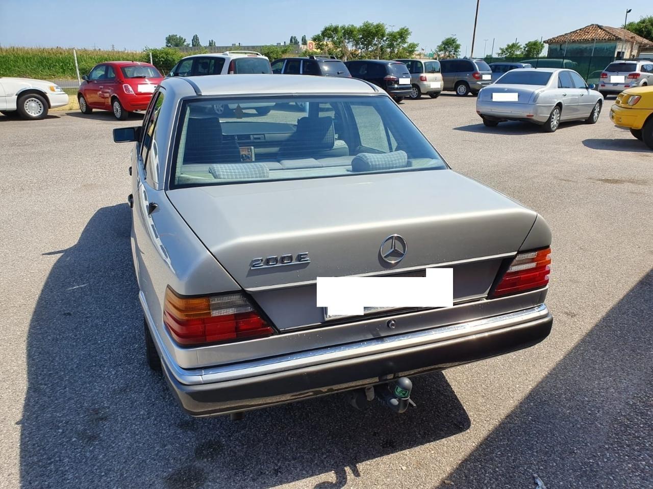 Mercedes-Benz 200 E cat (3933308846 DIEGO)