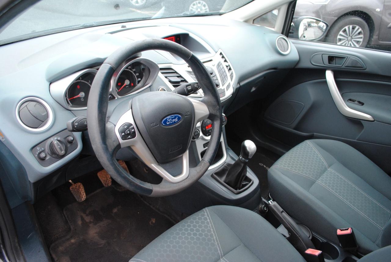 FORD FIESTA 1.2 82 CV OK NEOPATENTATI