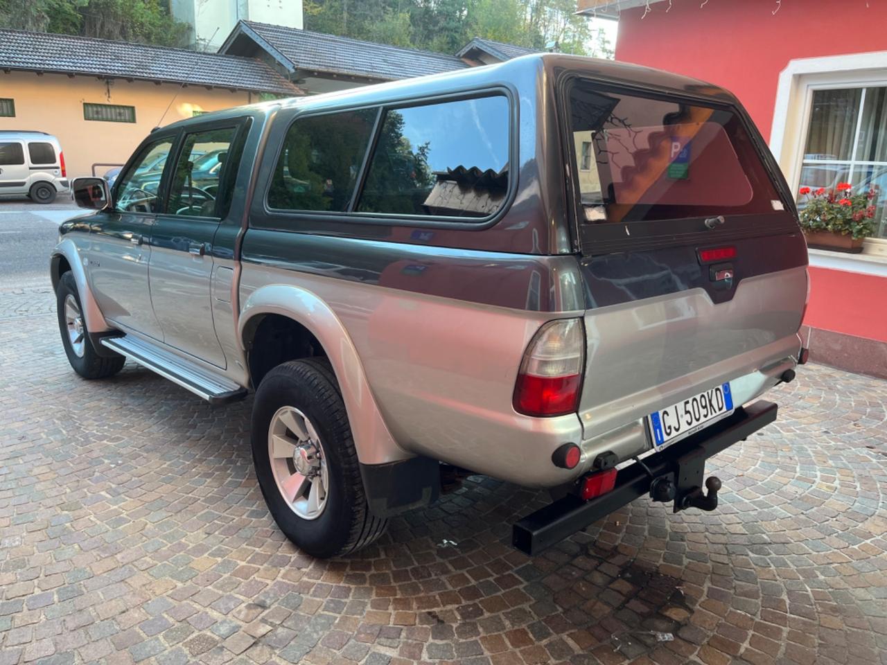 Mitsubishi L200 2.5 TD - GANCIO TRAINO