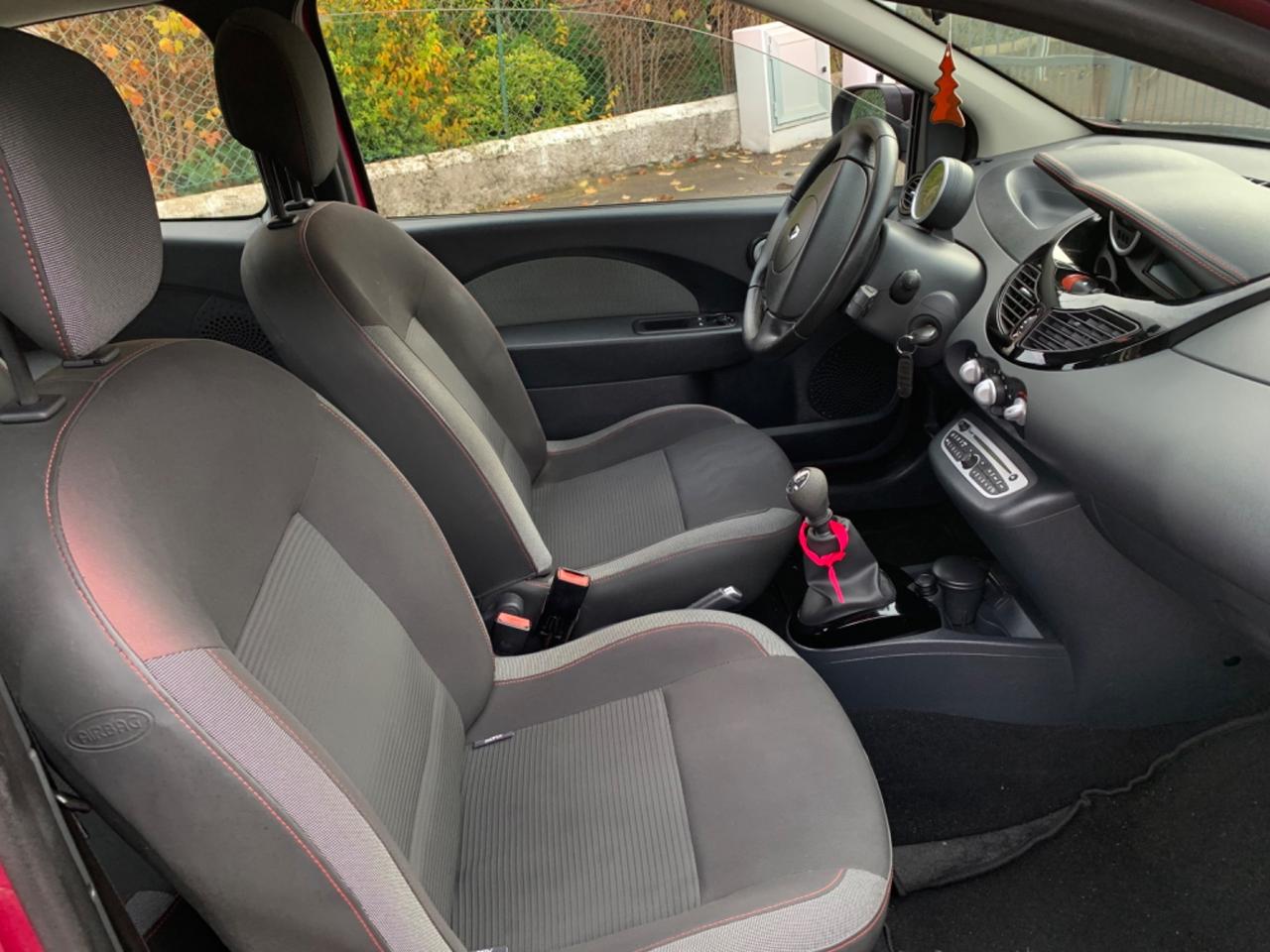 Utilitaria neopatentati 1.2 benzina