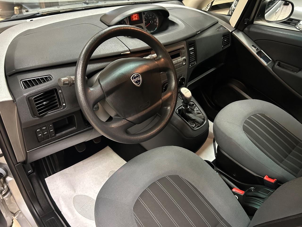 Lancia MUSA - 2011 1.4 16V 72.000 KM NEOPATENTATI