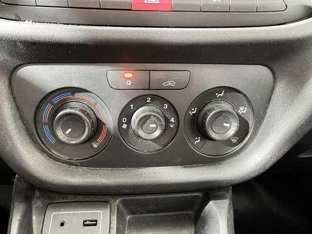 Fiat Doblò 2.0 MJT PC Combi N1 SX E5+