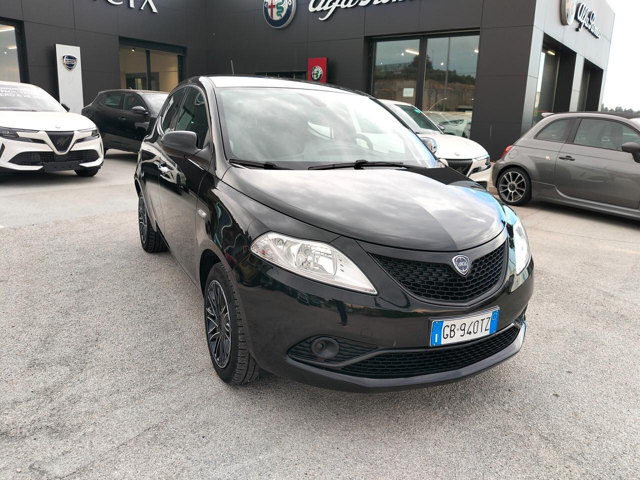 Lancia Ypsilon 1.2 69 CV 5 porte S&S Elefantino Blu