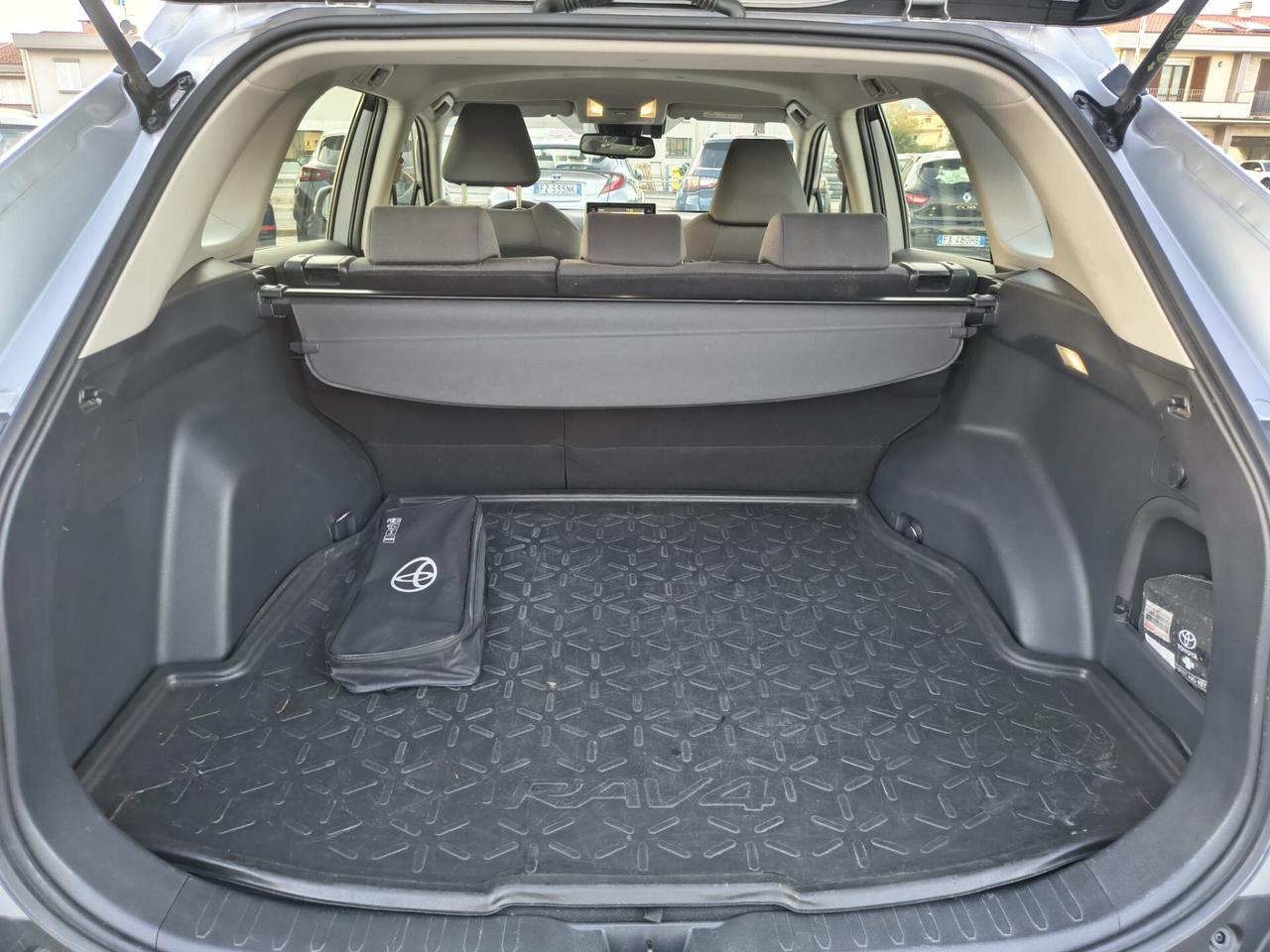 Toyota RAV 4 2.5 HV (218CV) IBRIDA *PREZZO REALE*