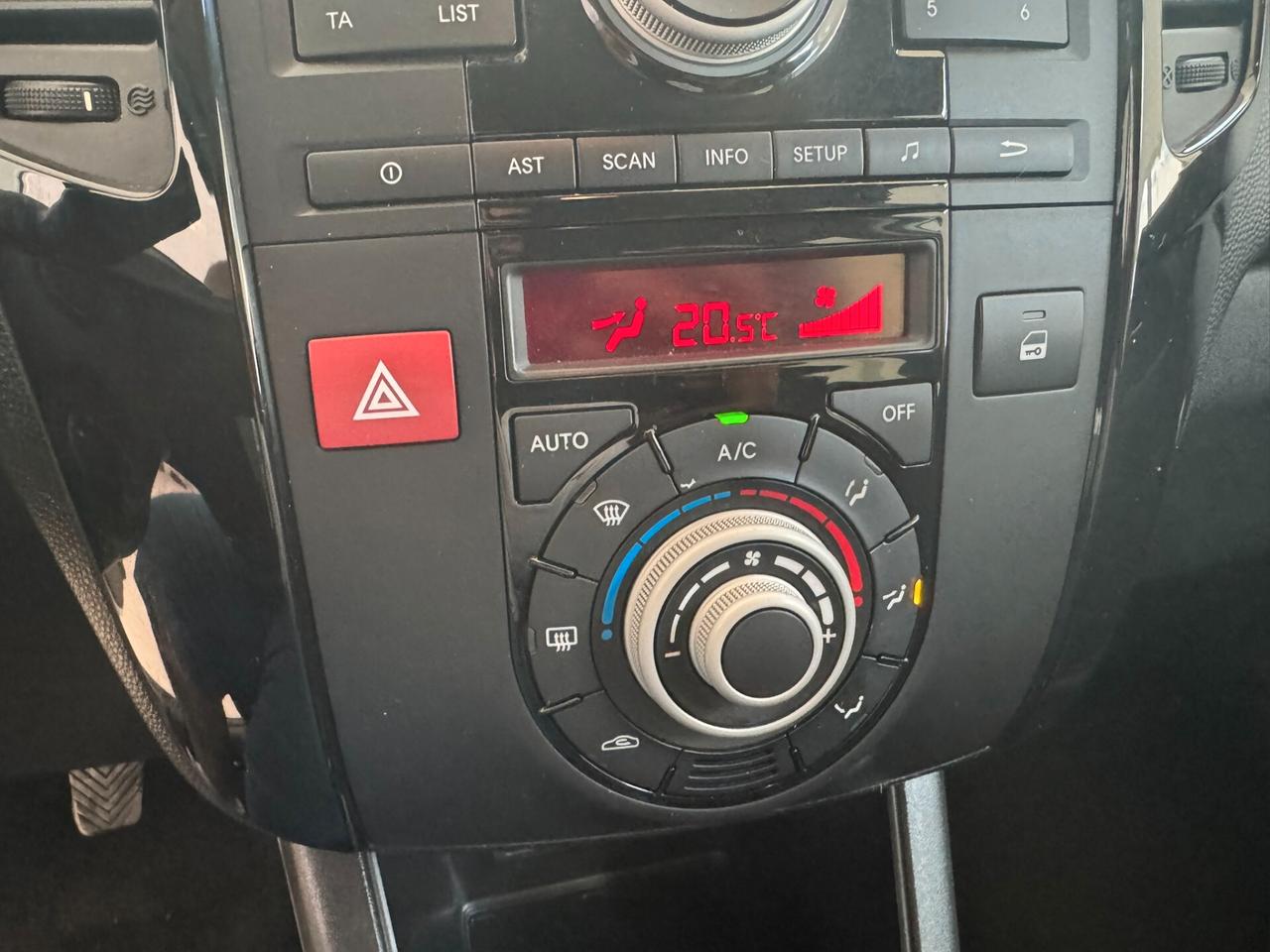 Kia Venga 1.4 Eco GPL Cool