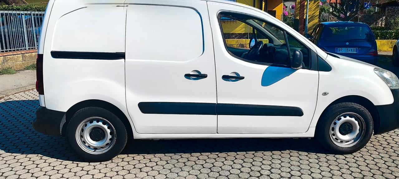 Peugeot Partner BlueHDi 100 Furgone