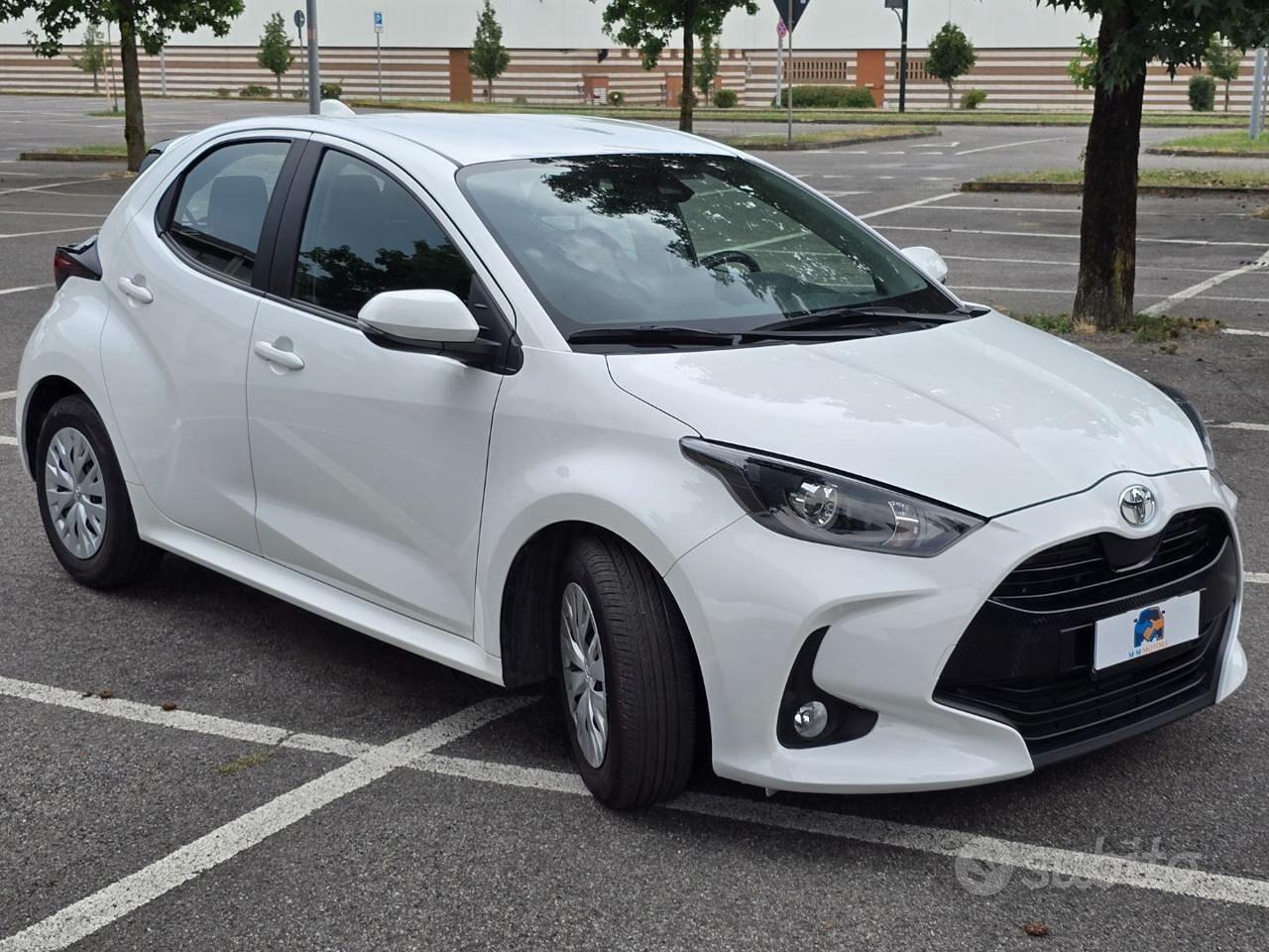 TOYOTA Yaris 1.0 5 porte Active