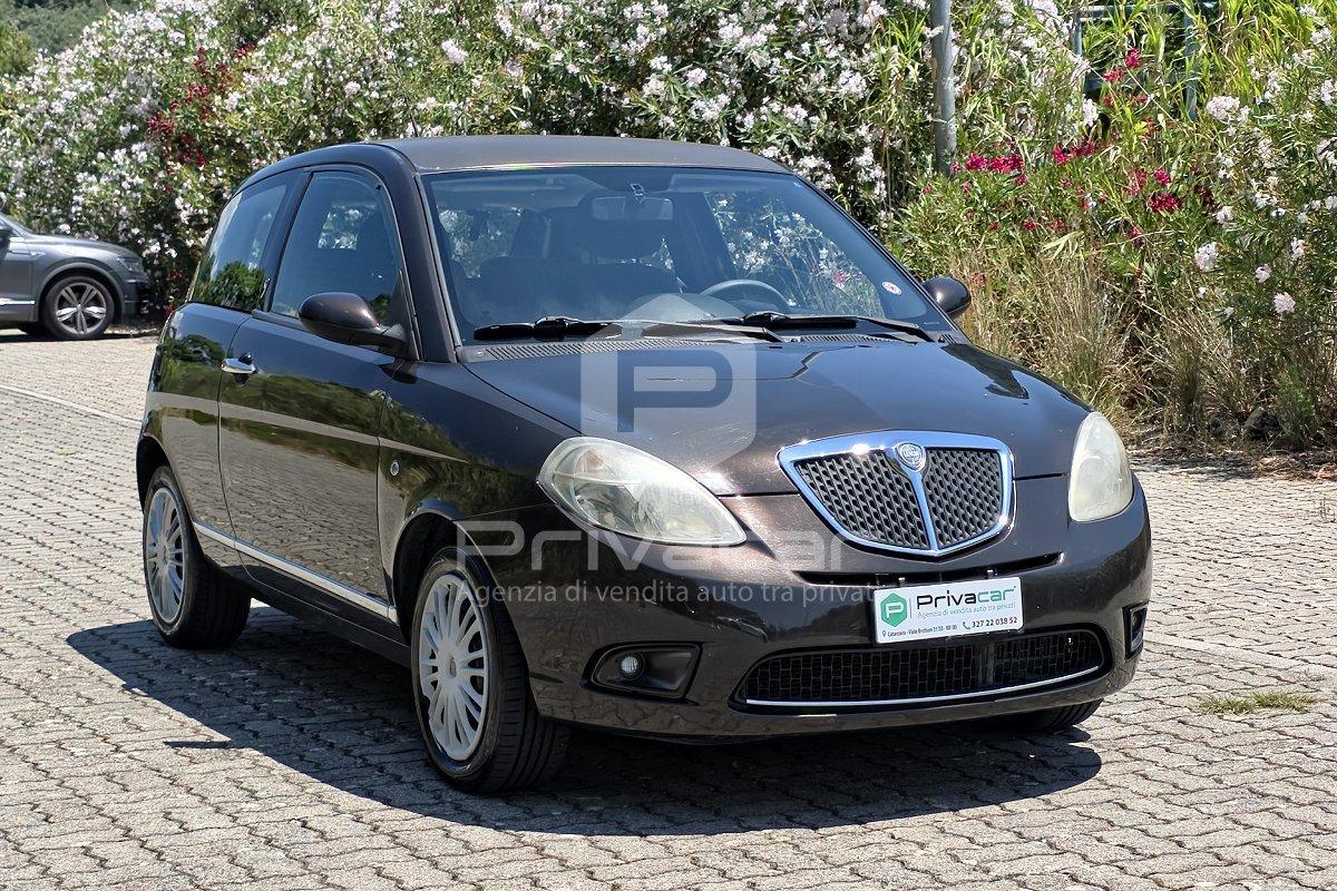 LANCIA Ypsilon 1.3 MJT 75 CV Oro