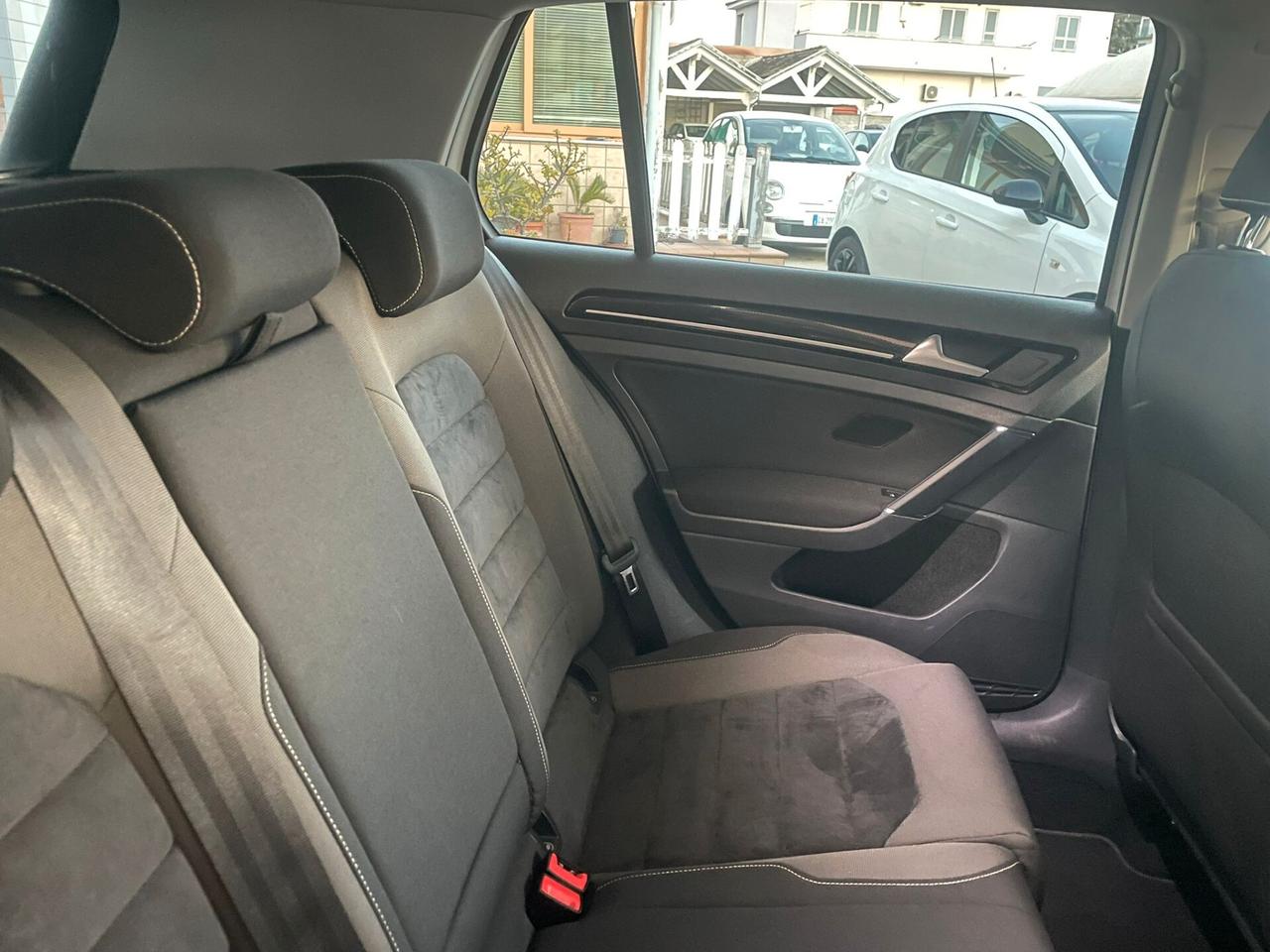 Volkswagen Golf 1.6 TDI 110 CV DSG 5p. Highline BlueMotion Technology