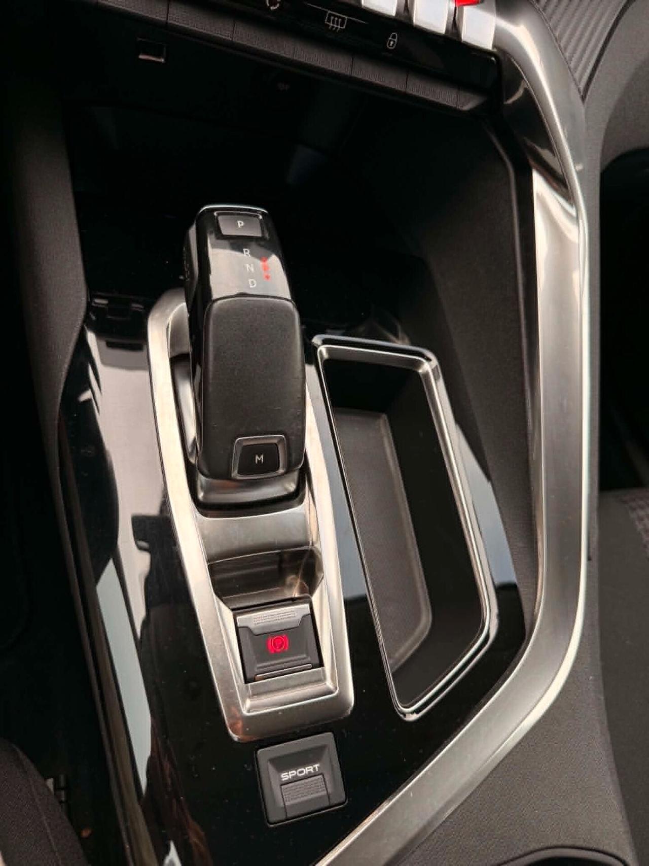 Peugeot 5008 7 posti 1.5 HDi 130cv Allure