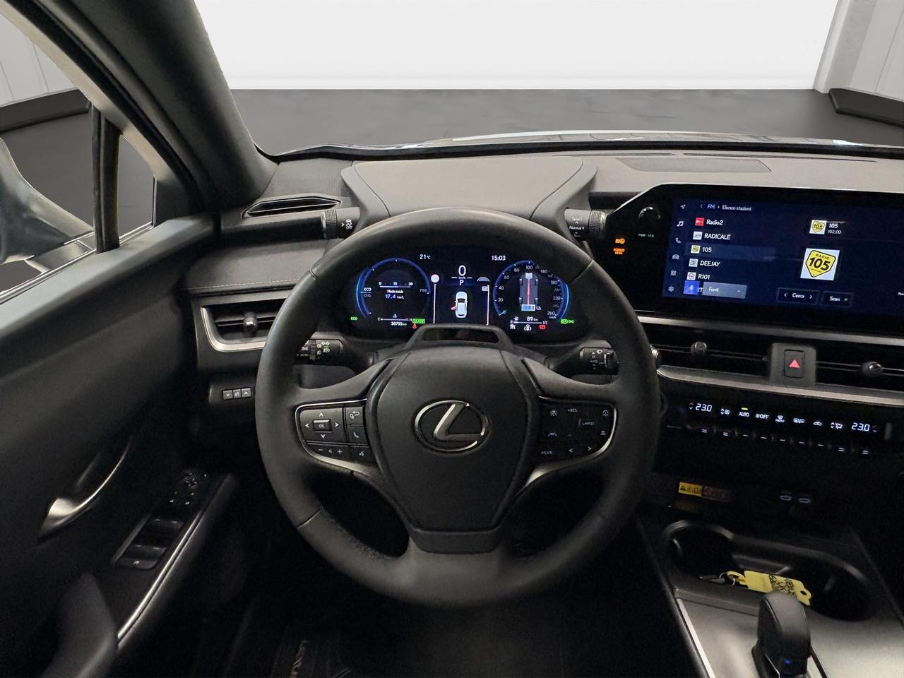 Lexus UX 300h 2.0 F-Design 4wd cvt