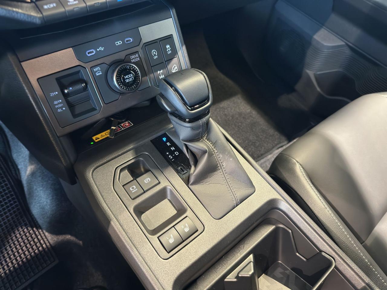 Toyota Hilux 2.8 d-4d 48V double cab Premium auto