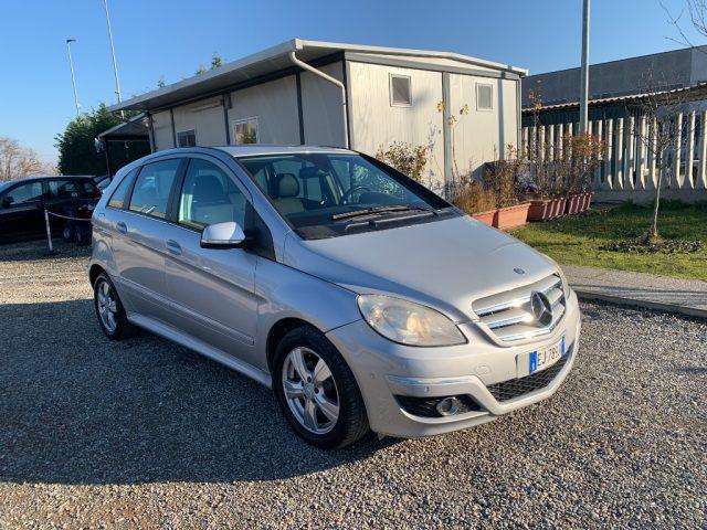 MERCEDES-BENZ B 180 AUTOMATIC Executive