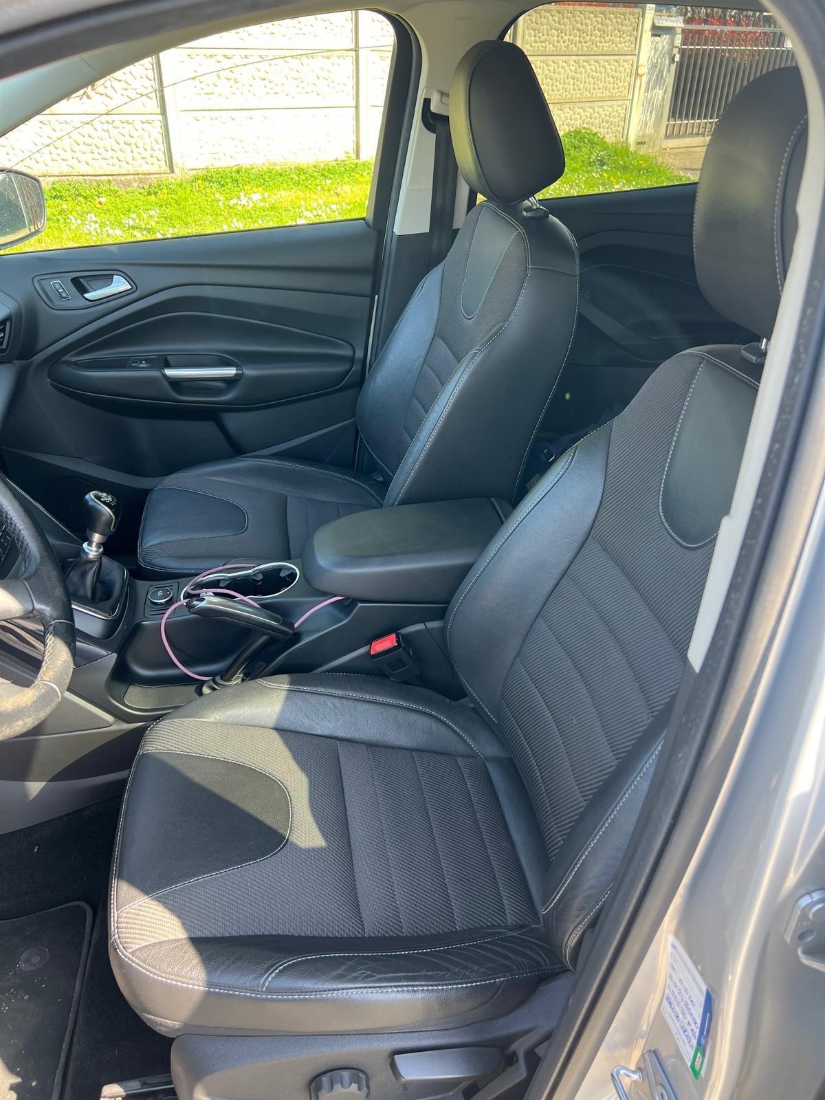 Ford Kuga 1.5 EcoBoost 120 CV S&S 2WD Titanium