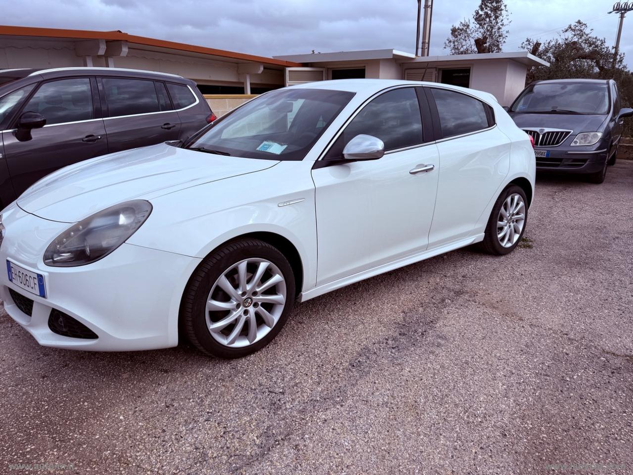 ALFA ROMEO Giulietta 1.6 JTDm-2 105 CV Distinctive