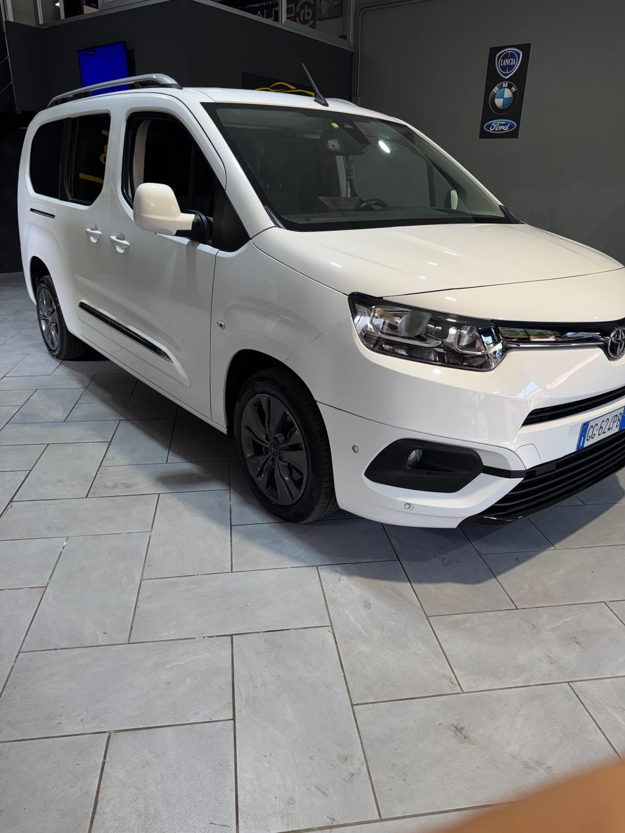 Toyota Proace 1.2 130 CV 7posti AUTOMATICO Luxury