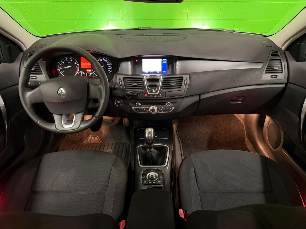 Renault Laguna 2.0 16V SporTour Nav