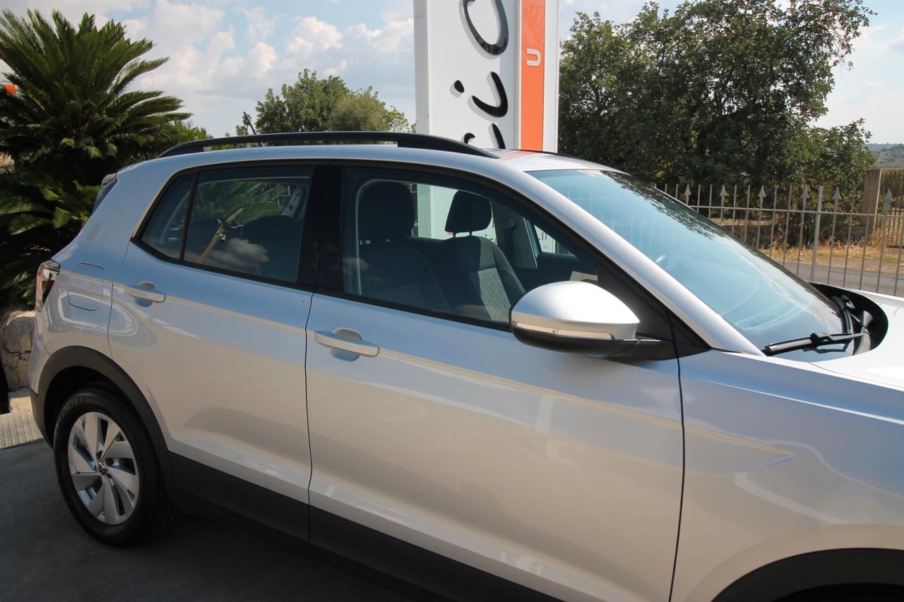 Volkswagen T-Cross 1.0 TSI Life 95CV | 17.600 KM 2024