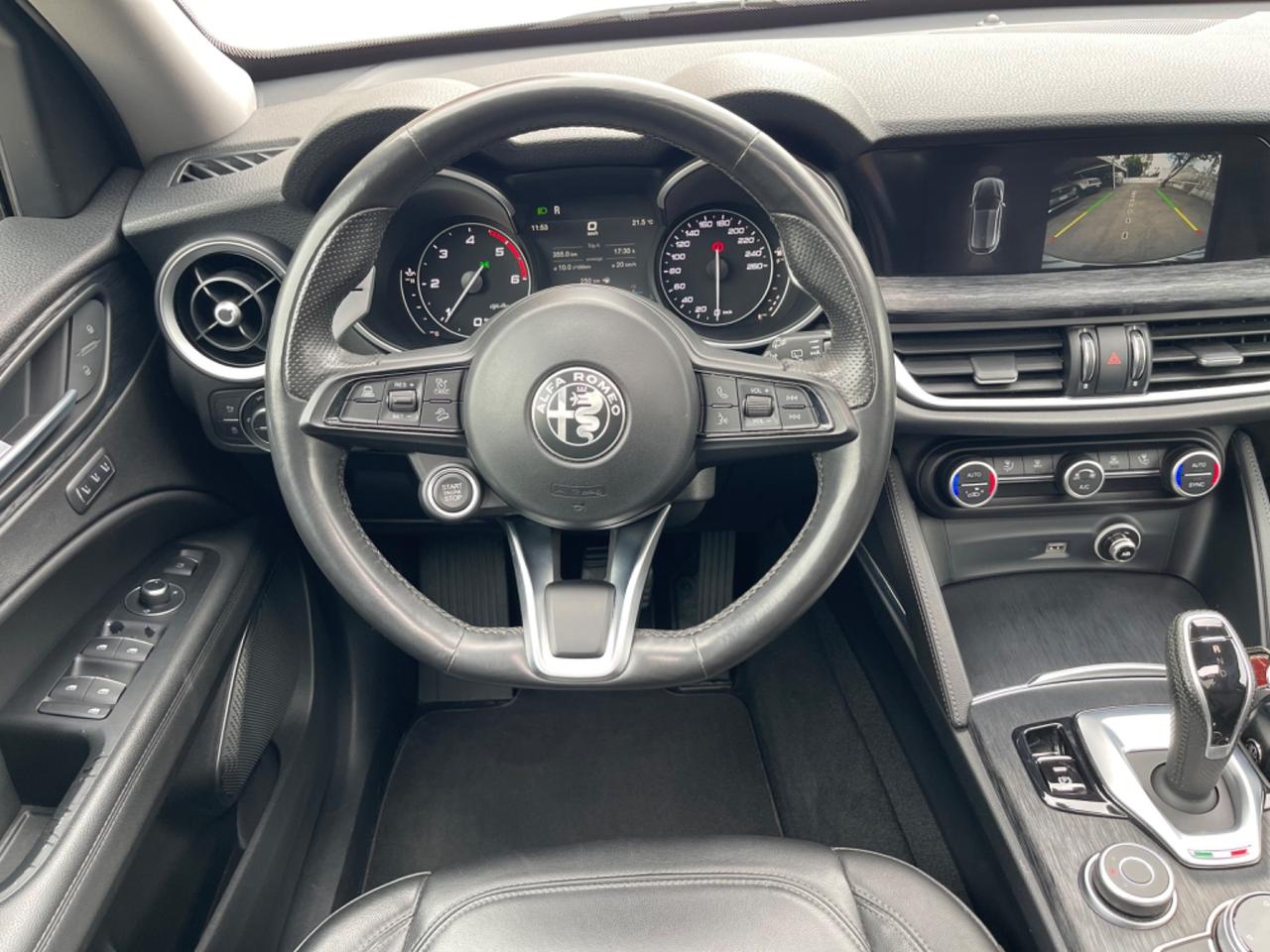Alfa Romeo Stelvio TETTO APRIBILE 2.2 Turbodiesel 190 CV AT8 Q4 Ti