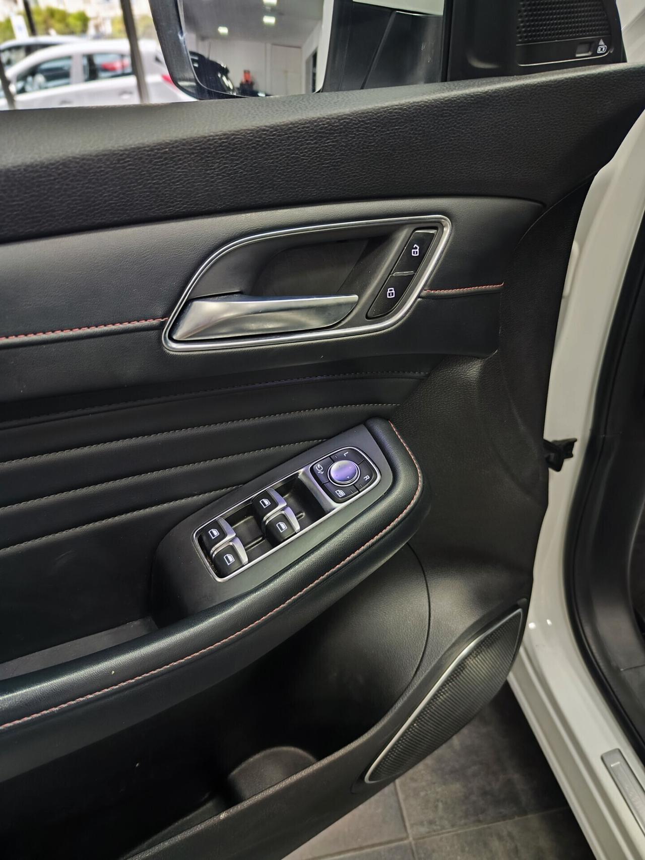 MG EHS 1,5 160CV Plug-in Hybrid Exclusive TETTO LED