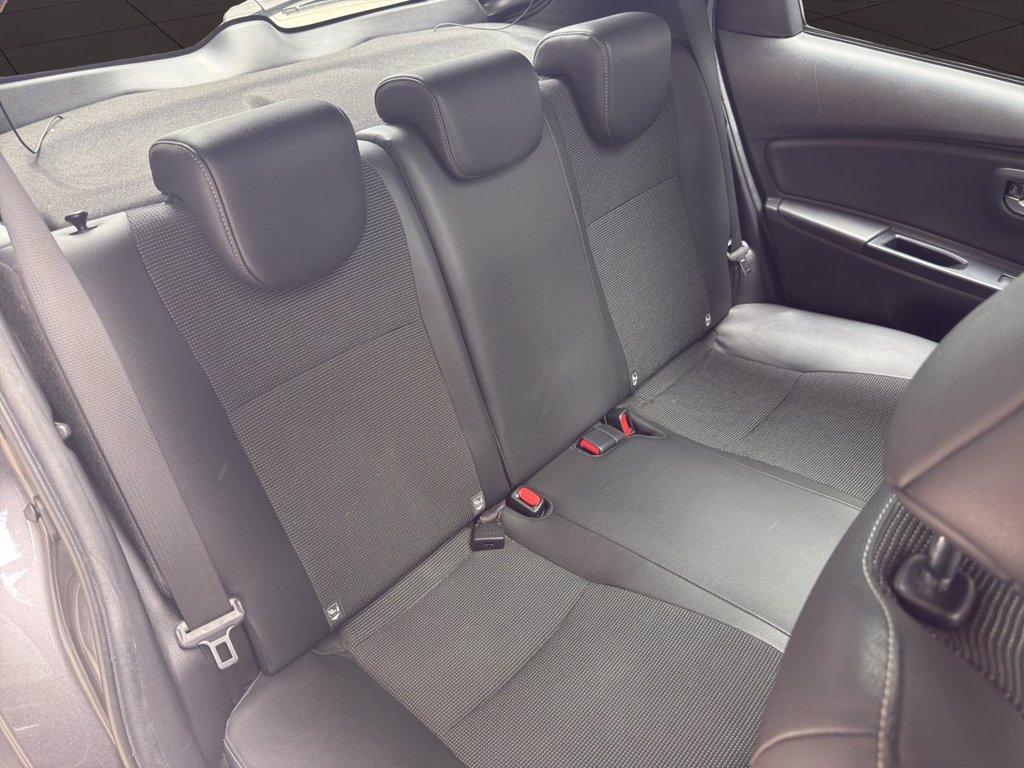 TOYOTA Yaris 5p 1.5h Style my18 del 2019