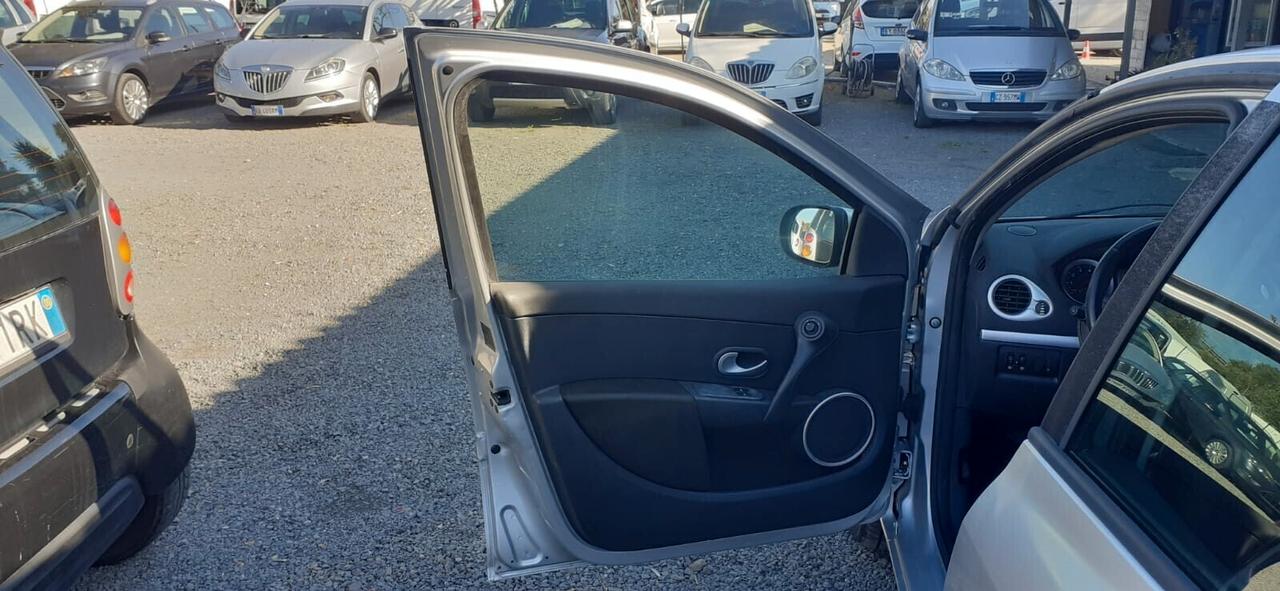 Renault Clio 2010 - 1.2 benzina Lb automobili